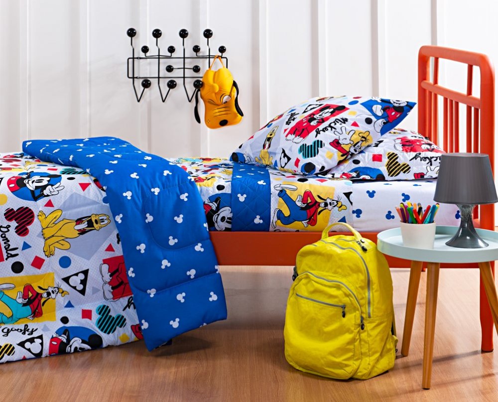 Colcha Soft Mickey Friends